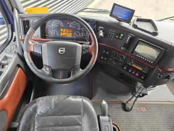 Volvo FH 16.660 8x2*6 / HIAB 80 t/m CRANE / KRAN